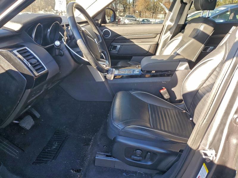 Photo 7 from auction – 2017 LAND ROVER DISCOVERY with VIN SALRRBBV1HA024646