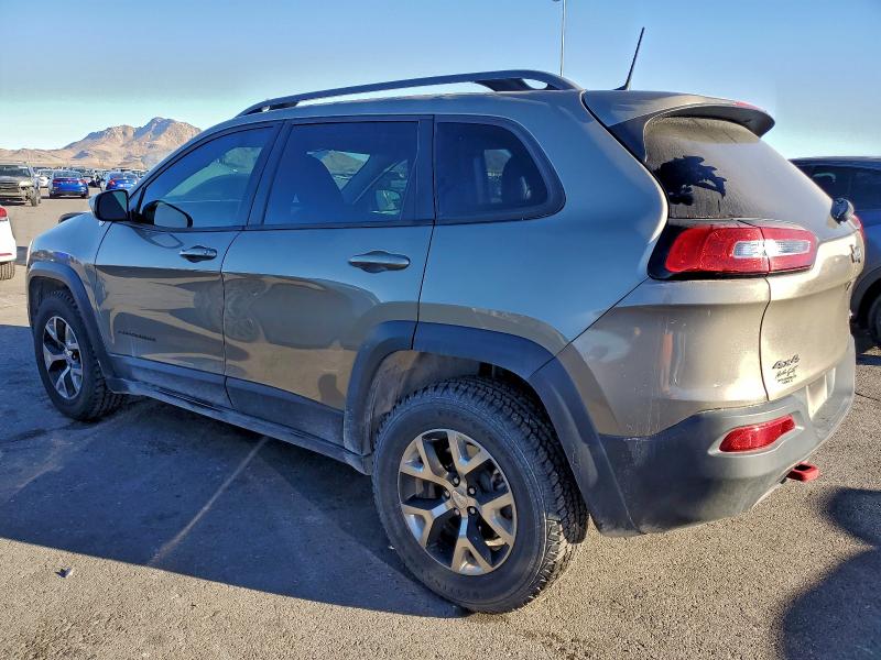 Photo 2 from auction – 2017 JEEP CHEROKEE T with VIN 1C4PJMBS1HW571457