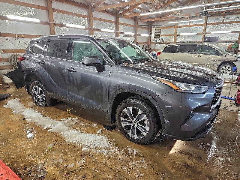 Photo 4 from auction – 2020 TOYOTA HIGHLANDER with VIN 5TDGZRBH1LS003924