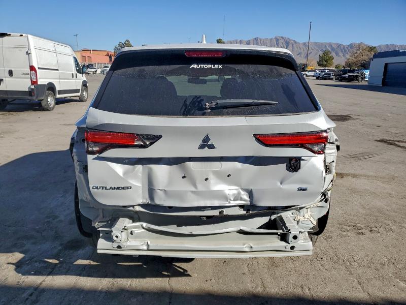 Photo 6 from auction – 2024 MITSUBISHI OUTLANDER with VIN JA4J3VA88RZ073844