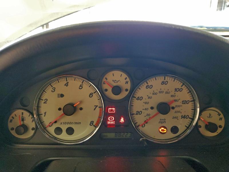 Photo 9 from auction – 2002 MAZDA MX-5 MIATA with VIN JM1NB353320221177
