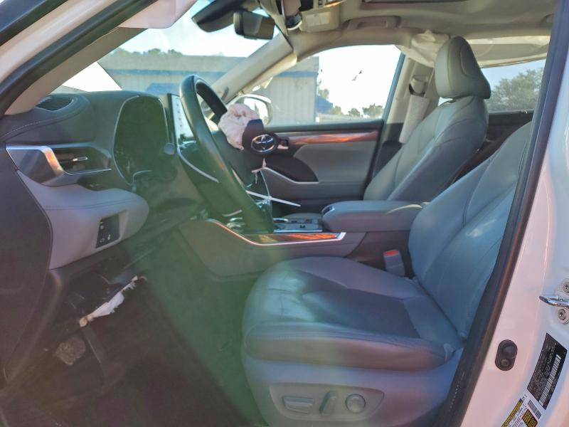 Photo 7 from auction – 2021 TOYOTA HIGHLANDER with VIN 5TDYZRAH0MS528853