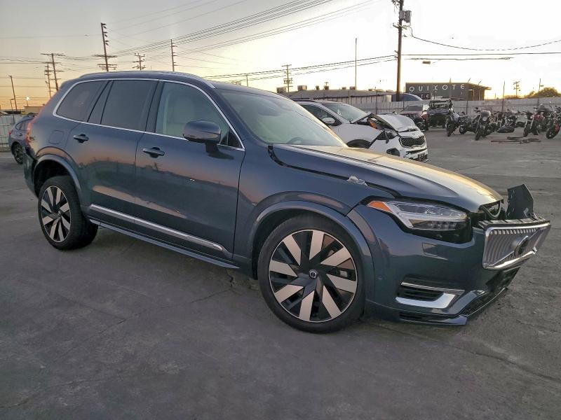Photo 4 from auction – 2023 VOLVO XC90 ULTIM with VIN YV4H60CA1P1944932