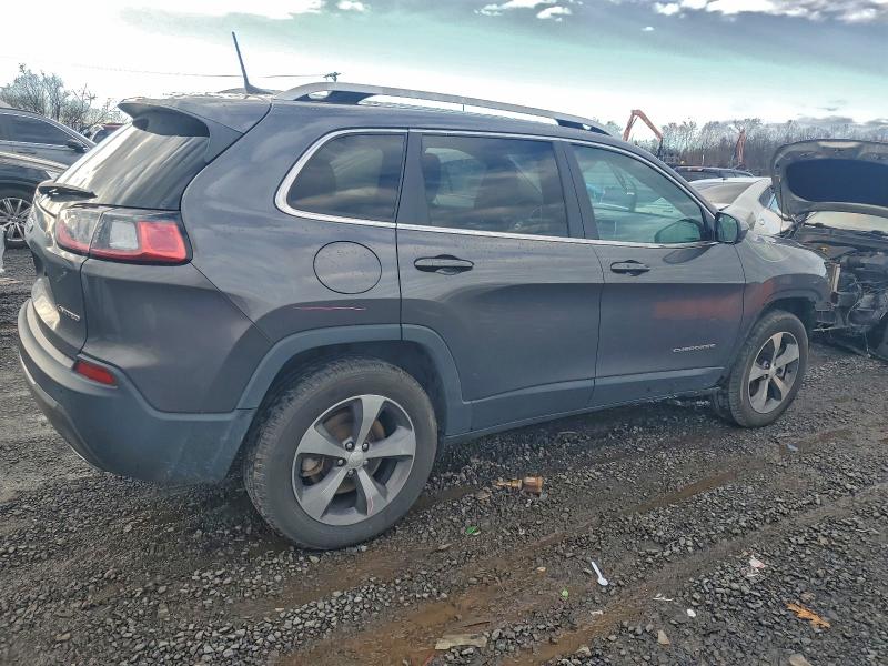 Photo 3 from auction – 2020 JEEP CHEROKEE L with VIN 1C4PJMDX9LD575625