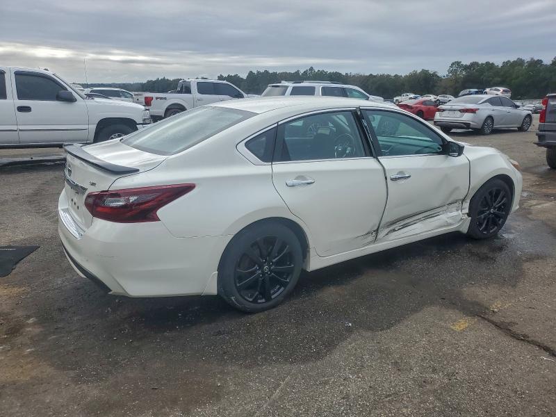 Photo 3 from auction – 2017 NISSAN ALTIMA 2.5 with VIN 1N4AL3AP7HC263448