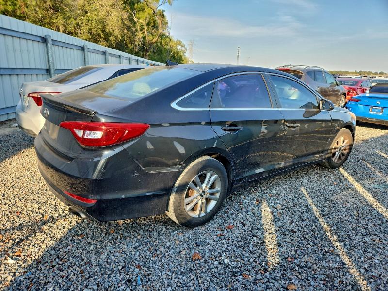 Photo 3 from auction – 2017 HYUNDAI SONATA SE with VIN 5NPE24AF6HH440264