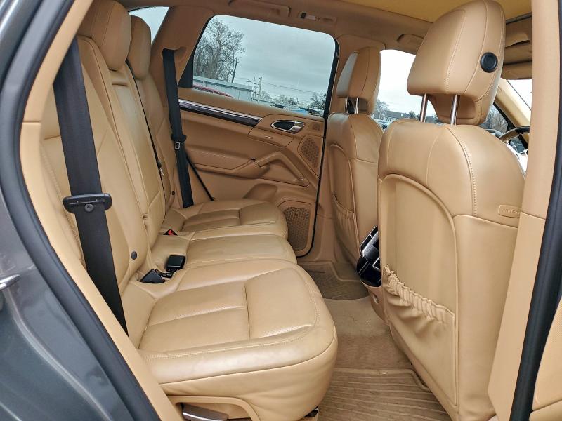 Photo 11 from auction – 2016 PORSCHE CAYENNE with VIN WP1AA2A20GLA06501