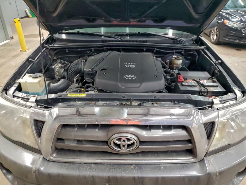 Photo 11 from auction – 2010 TOYOTA TACOMA DOU with VIN 3TMLU4ENXAM038136