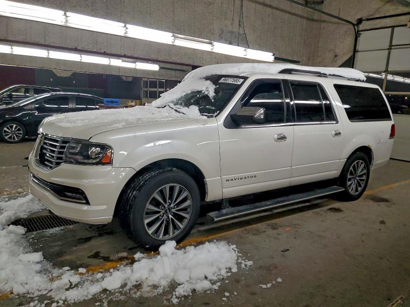 LINCOLN NAVIGATOR 2015 with VIN 5LMJJ3JT6FEJ04105 - Photo from auction