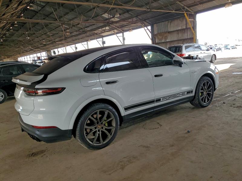 Photo 3 from auction – 2021 PORSCHE CAYENNE E with VIN WP1BE2AY9MDA44070