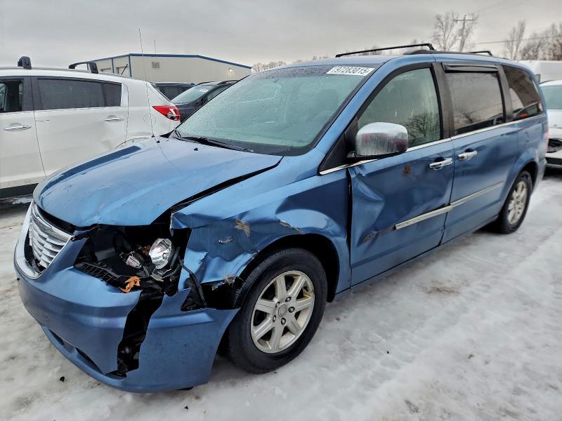 CHRYSLER TOWN & COU 2011 with VIN 2A4RR5DG4BR797583 - Photo from auction