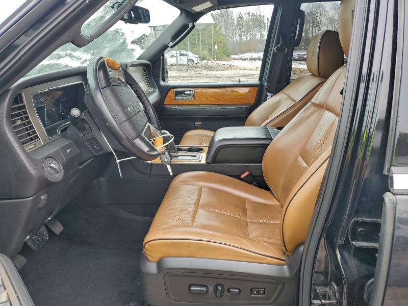 Photo 7 from auction – 2013 LINCOLN NAVIGATOR with VIN 5LMJJ3J52DEL07779