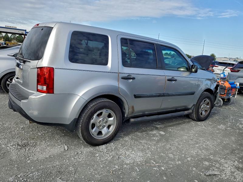 Photo 3 from auction – 2013 HONDA PILOT LX with VIN 5FNYF3H24DB009851