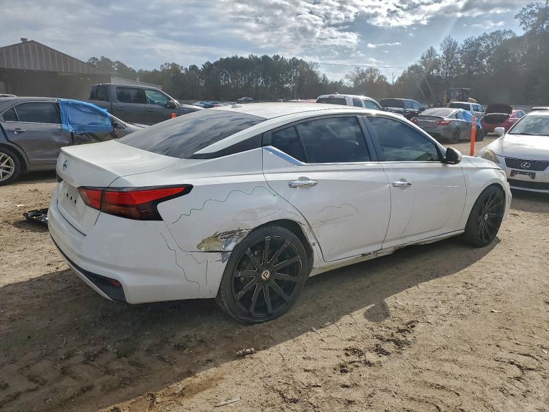 Photo 3 from auction – 2020 NISSAN ALTIMA S with VIN 1N4BL4BV7LC207154