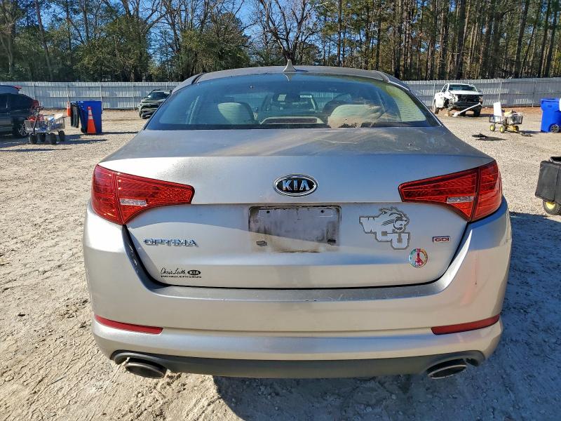 Photo 6 from auction – 2011 KIA OPTIMA LX with VIN KNAGM4A76B5183431