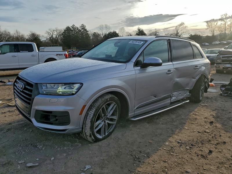 AUDI Q7 2018 with VIN WA1VAAF71JD011185 - Photo from auction