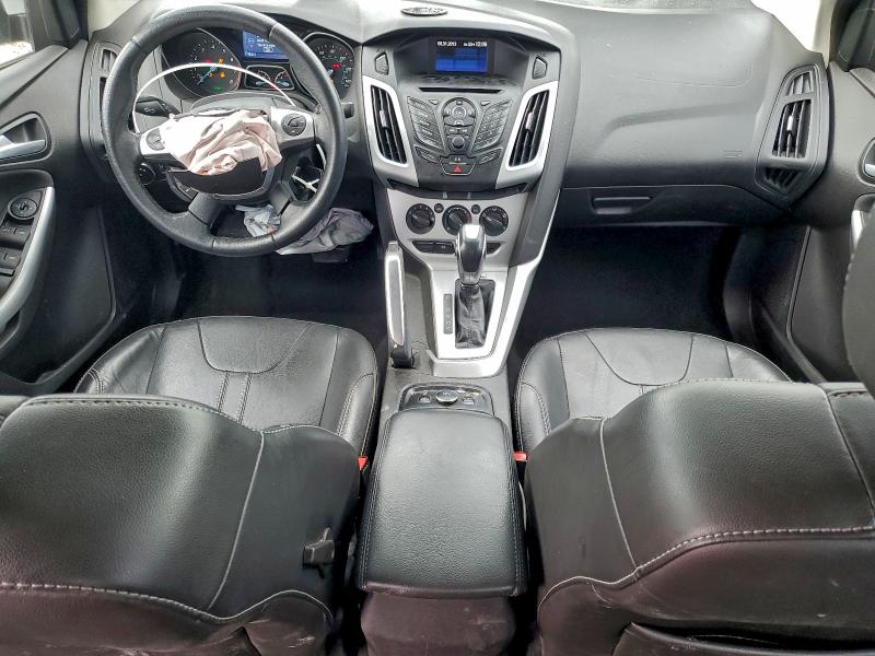 Photo 8 from auction – 2014 FORD FOCUS with VIN 1FADP3F26EL160533