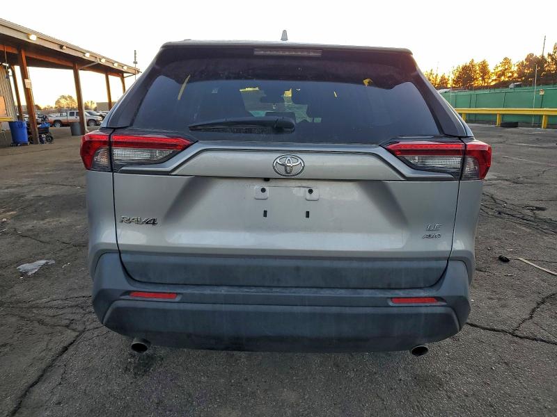 صورة رقم 6 من المزاد - 2021 TOYOTA RAV4 LE مع VIN 2T3F1RFVXMC215838