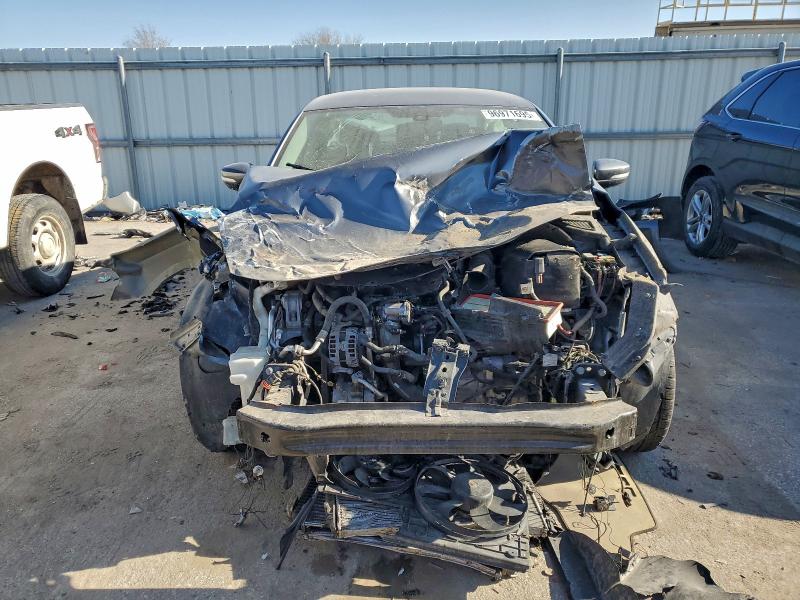 Photo 5 from auction – 2015 VOLKSWAGEN PASSAT S with VIN 1VWAS7A31FC104386