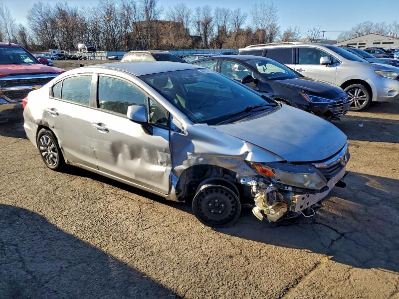 Photo 4 from auction – 2012 HONDA CIVIC LX with VIN 2HGFB2F54CH612688