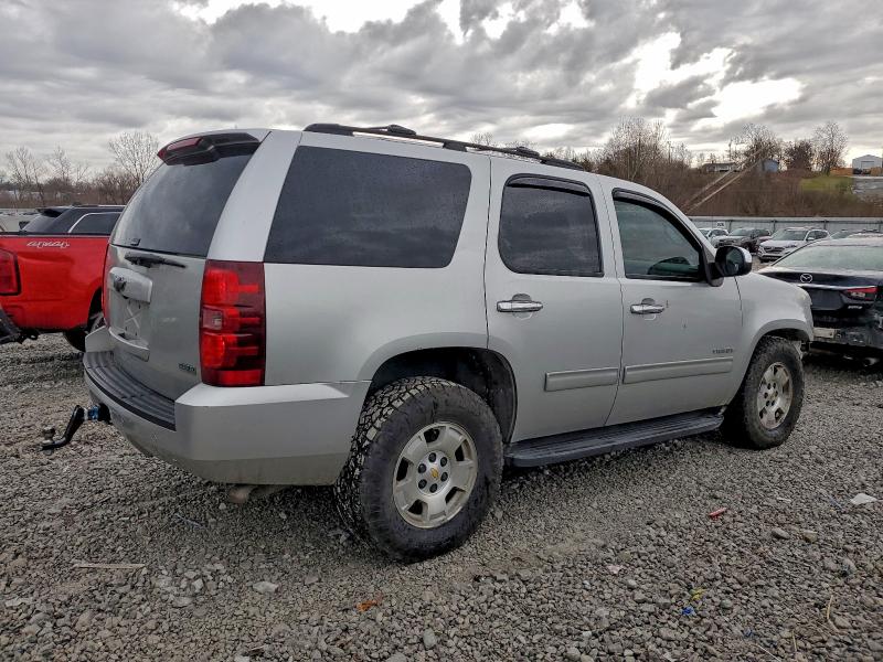 Photo 3 from auction – 2011 CHEVROLET TAHOE K150 with VIN 1GNSKAE03BR154757