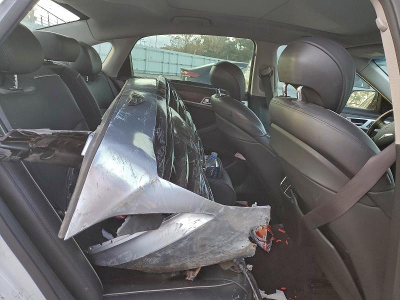 Photo 10 from auction – 2015 HYUNDAI GENESIS 5. with VIN KMHGN4JFXFU081306