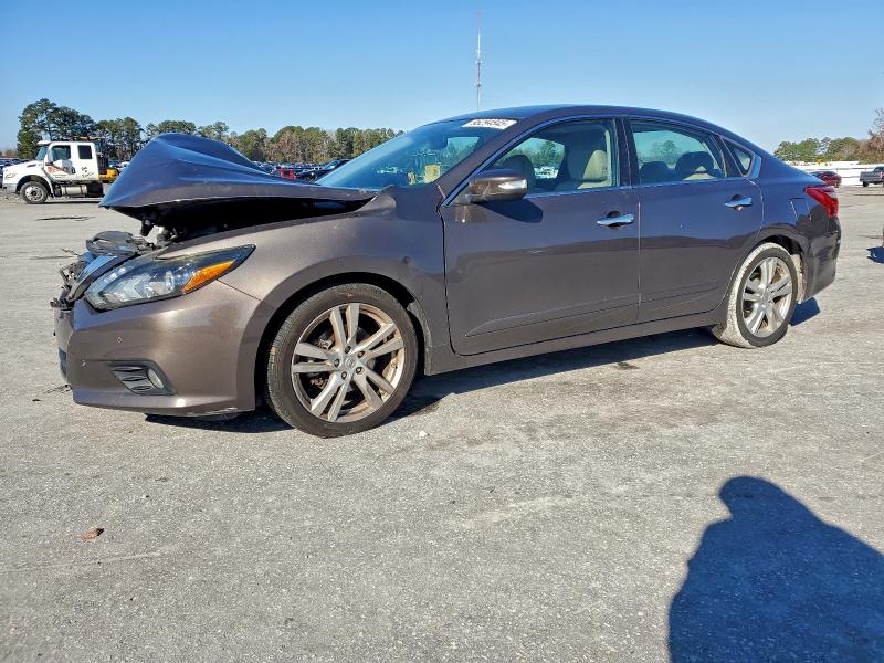 NISSAN ALTIMA 3.5 2016 with VIN 1N4BL3AP4GC285913 - Photo from auction