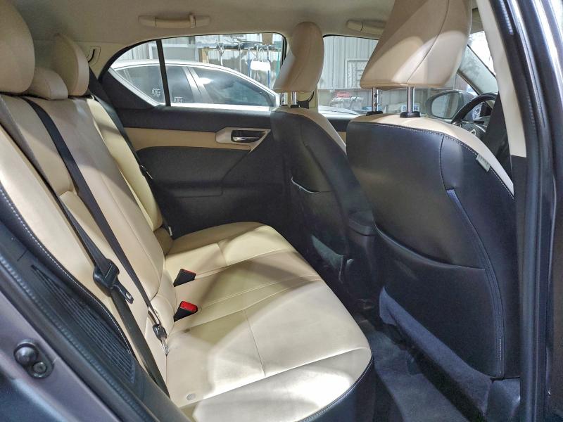 Photo 10 from auction – 2016 LEXUS CT 200 with VIN JTHKD5BH5G2270898