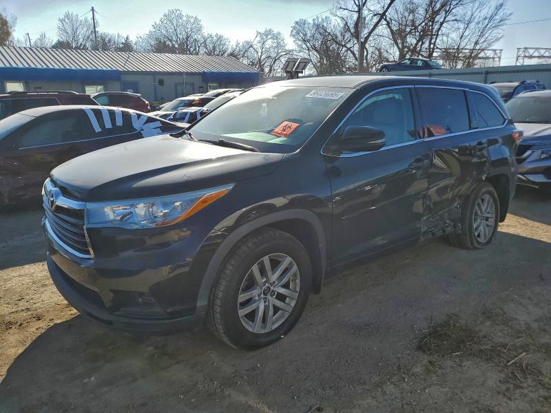 TOYOTA HIGHLANDER 2016 with VIN 5TDBKRFHXGS284118 - Photo from auction