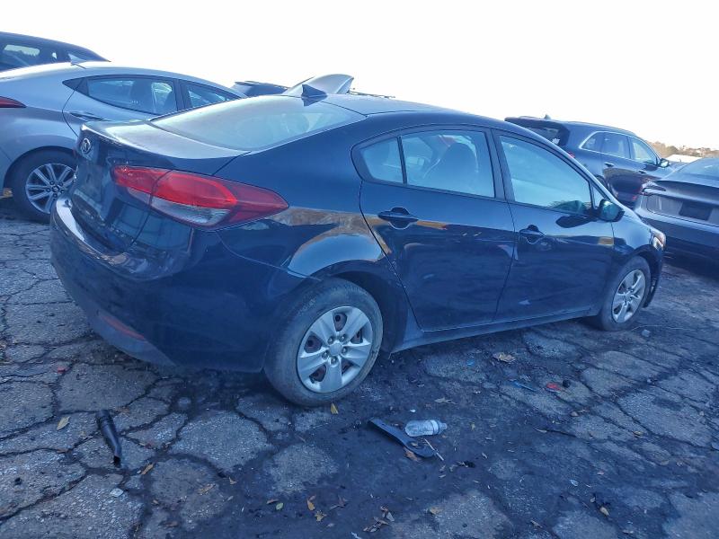 Photo 3 from auction – 2018 KIA FORTE LX with VIN 3KPFL4A74JE230122