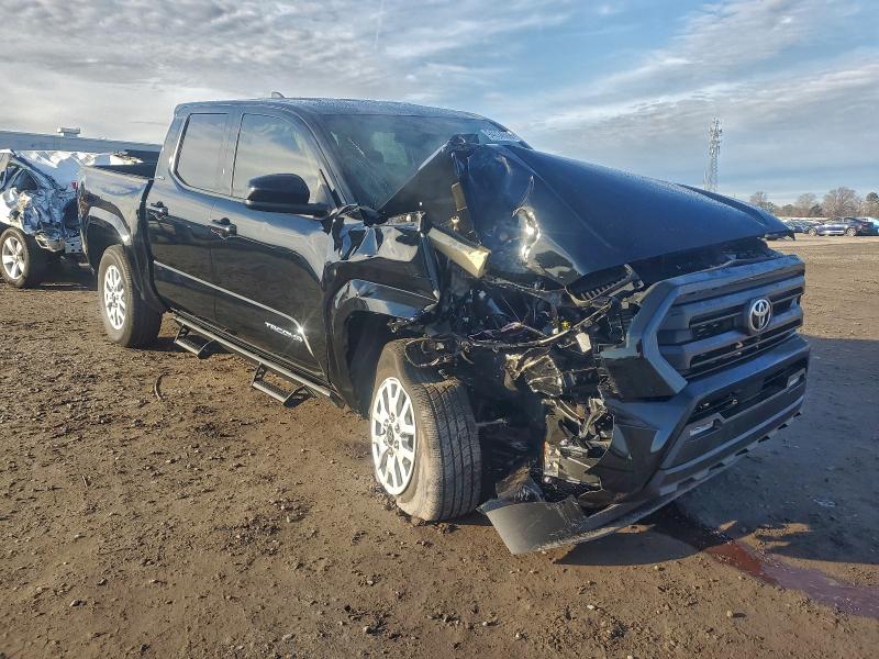 Photo 4 from auction – 2025 TOYOTA TACOMA DOU with VIN 3TMLB5JN2SM170911