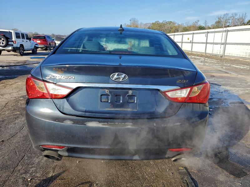 Photo 6 from auction – 2011 HYUNDAI SONATA SE with VIN 5NPEC4AB5BH216789