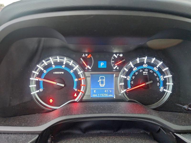 Photo 9 from auction – 2018 TOYOTA 4RUNNER SR with VIN JTEBU5JR2J5533264