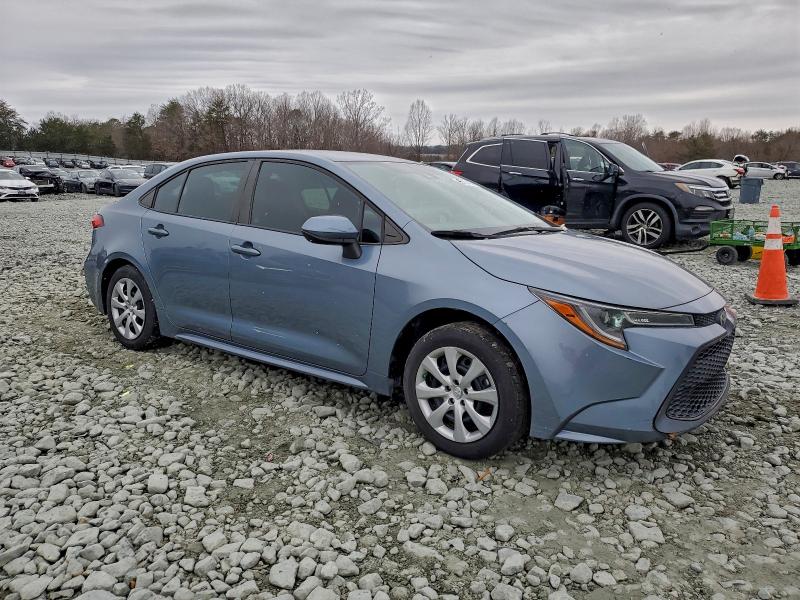 Photo 4 from auction – 2021 TOYOTA COROLLA LE with VIN 5YFEPMAE2MP225437