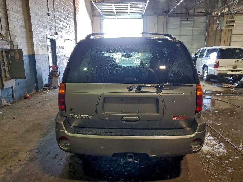 Photo 6 from auction – 2005 GMC ENVOY with VIN 1GKDT13S652306700