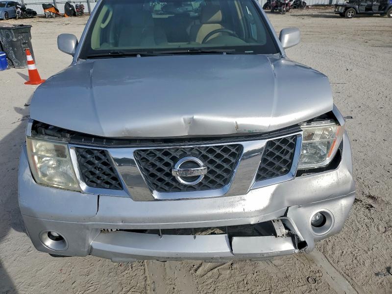 Photo 12 from auction – 2005 NISSAN PATHFINDER with VIN 5N1AR18WX5C702756