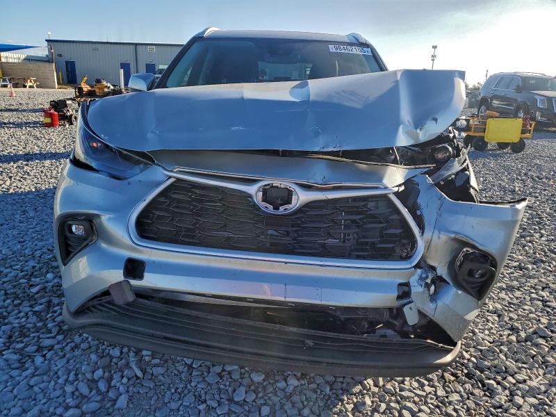 Photo 5 from auction – 2024 TOYOTA HIGHLANDER with VIN 5TDKARAHXRS537810