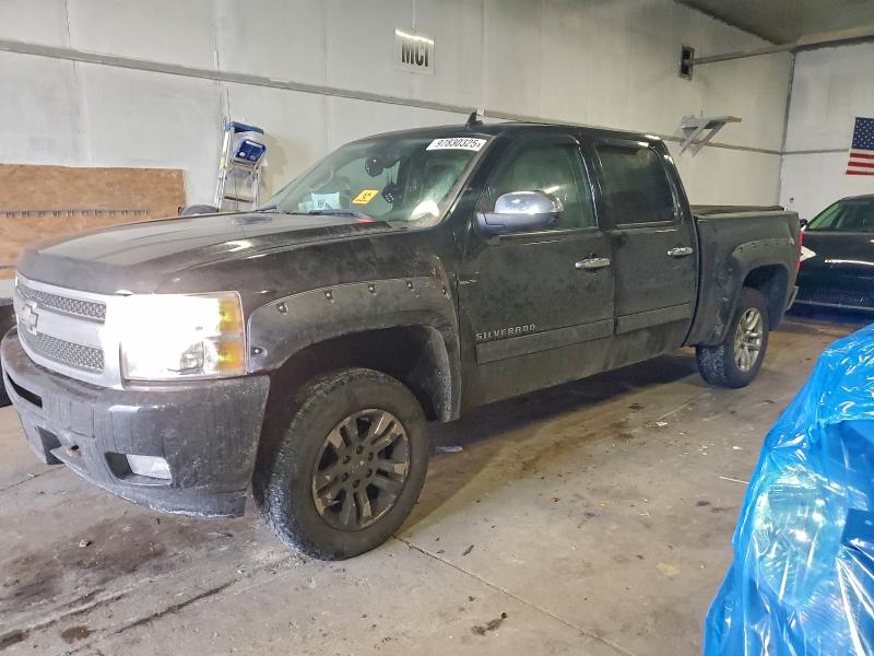 CHEVROLET SILVERADO 2011 with VIN 3GCPKTE37BG258561 - Photo from auction