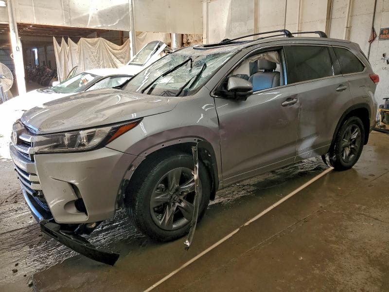 TOYOTA HIGHLANDER 2019 with VIN 5TDDZRFH7KS984482 - Photo from auction