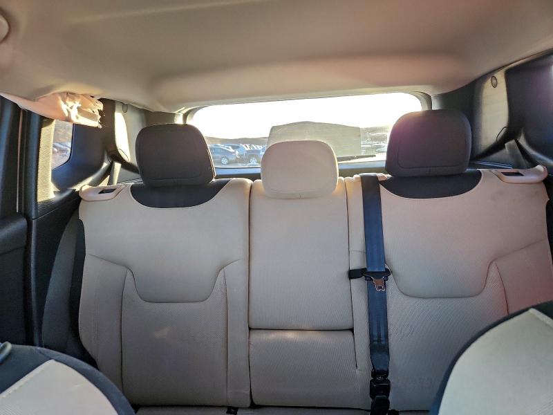 Photo 10 from auction – 2016 JEEP RENEGADE L with VIN ZACCJBBT5GPD33053