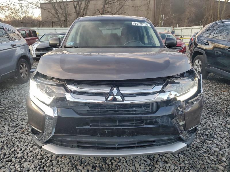 Photo 5 from auction – 2017 MITSUBISHI OUTLANDER with VIN JA4AZ2A38HZ053528