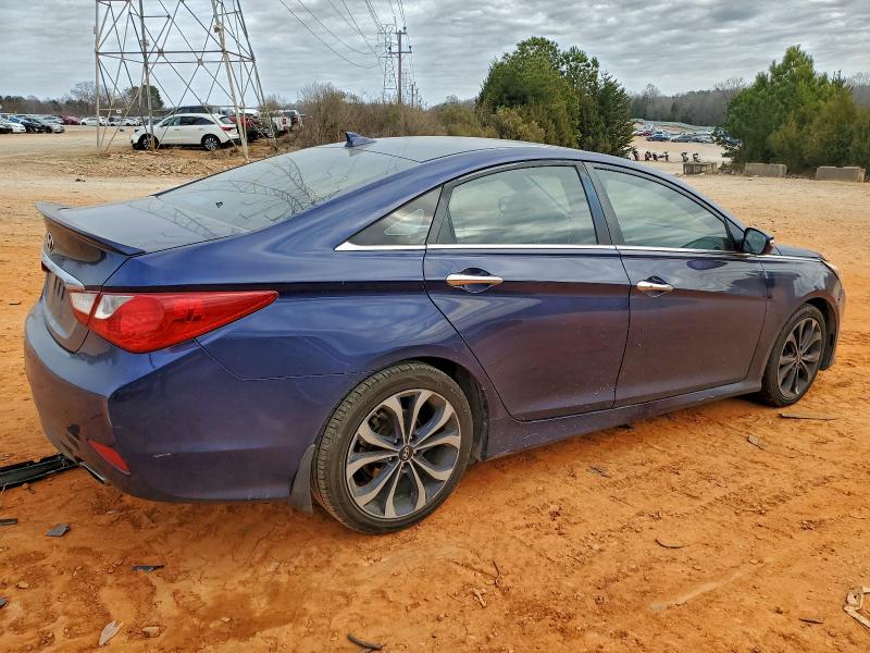 Photo 3 from auction – 2014 HYUNDAI SONATA SE with VIN 5NPEC4AC3EH818586