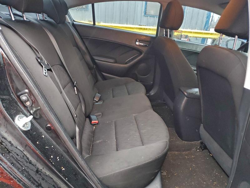 Photo 10 from auction – 2016 KIA FORTE LX with VIN KNAFK4A62G5597404