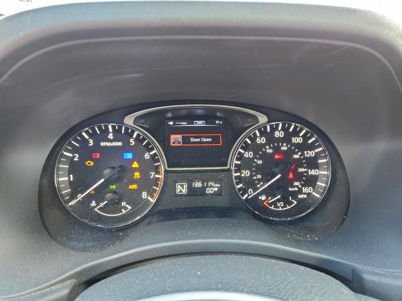 Photo 9 from auction – 2013 NISSAN PATHFINDER with VIN 5N1AR2MM0DC633519