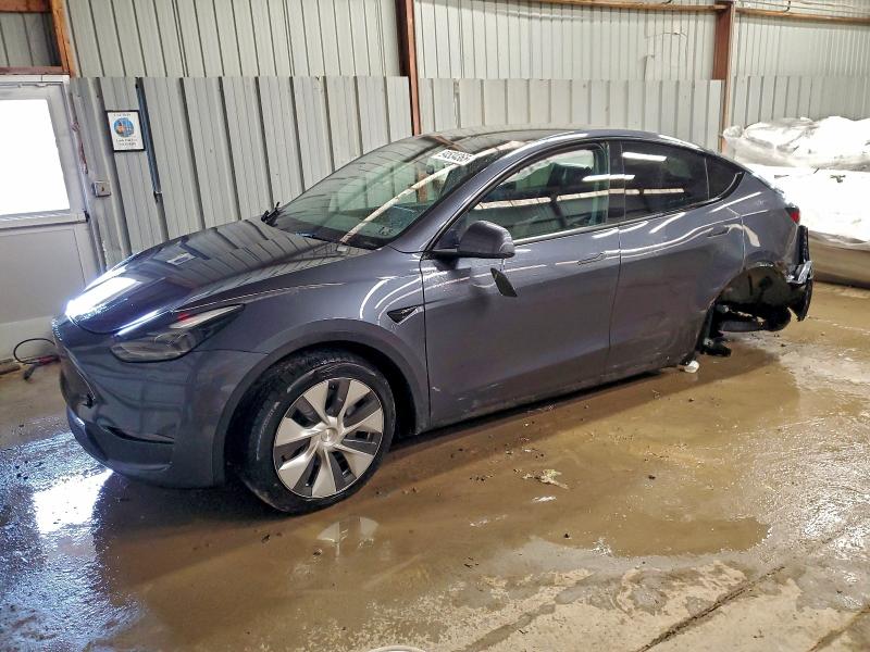 TESLA MODEL Y 2023 with VIN 7SAYGDEE1PF809032 - Photo from auction