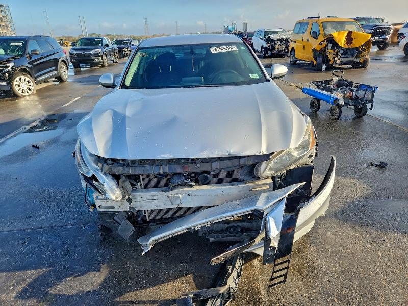 Photo 5 from auction – 2019 NISSAN ALTIMA with VIN 1N4BL4BV5KC233427