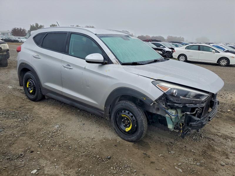 Photo 4 from auction – 2016 HYUNDAI TUCSON LIM with VIN KM8J3CA44GU165093