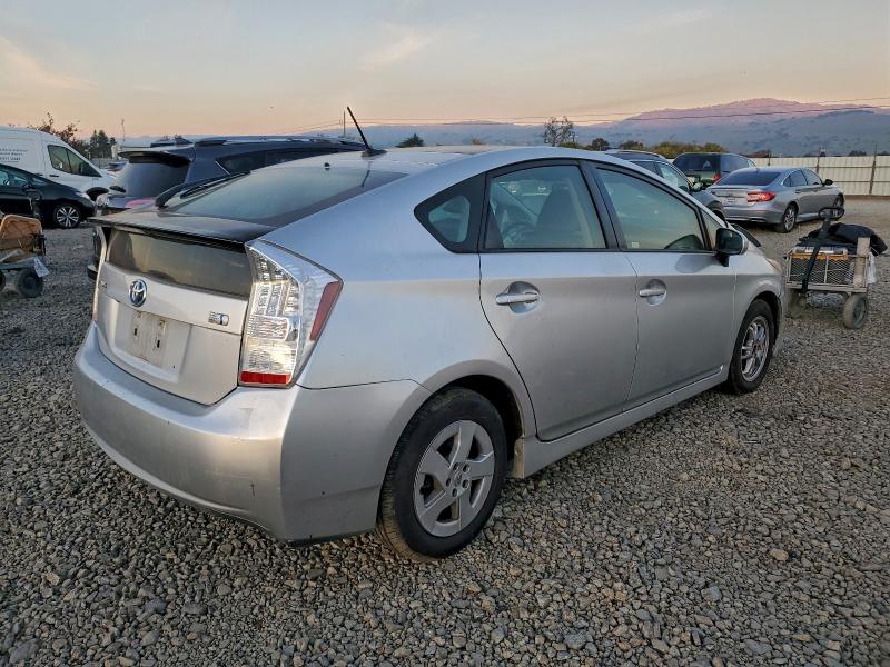Photo 3 from auction – 2011 TOYOTA PRIUS with VIN JTDKN3DU6B1411747