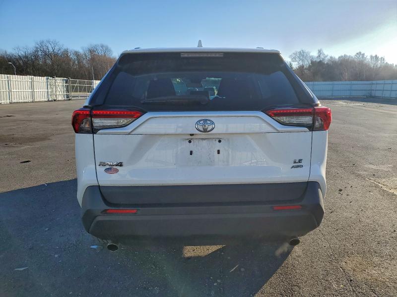 Photo 6 from auction – 2020 TOYOTA RAV4 LE with VIN 2T3F1RFV4LW095743