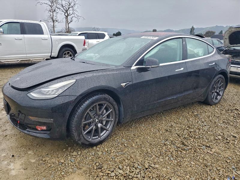 TESLA MODEL 3 2018 with VIN 5YJ3E1EA4JF058282 - Photo from auction